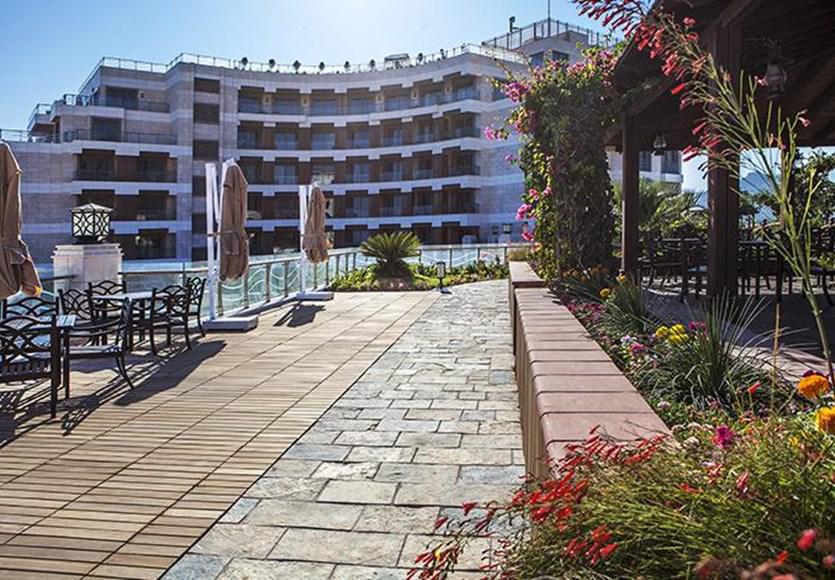 Merit Royal Hotel & Casino Karavas  Exterior photo